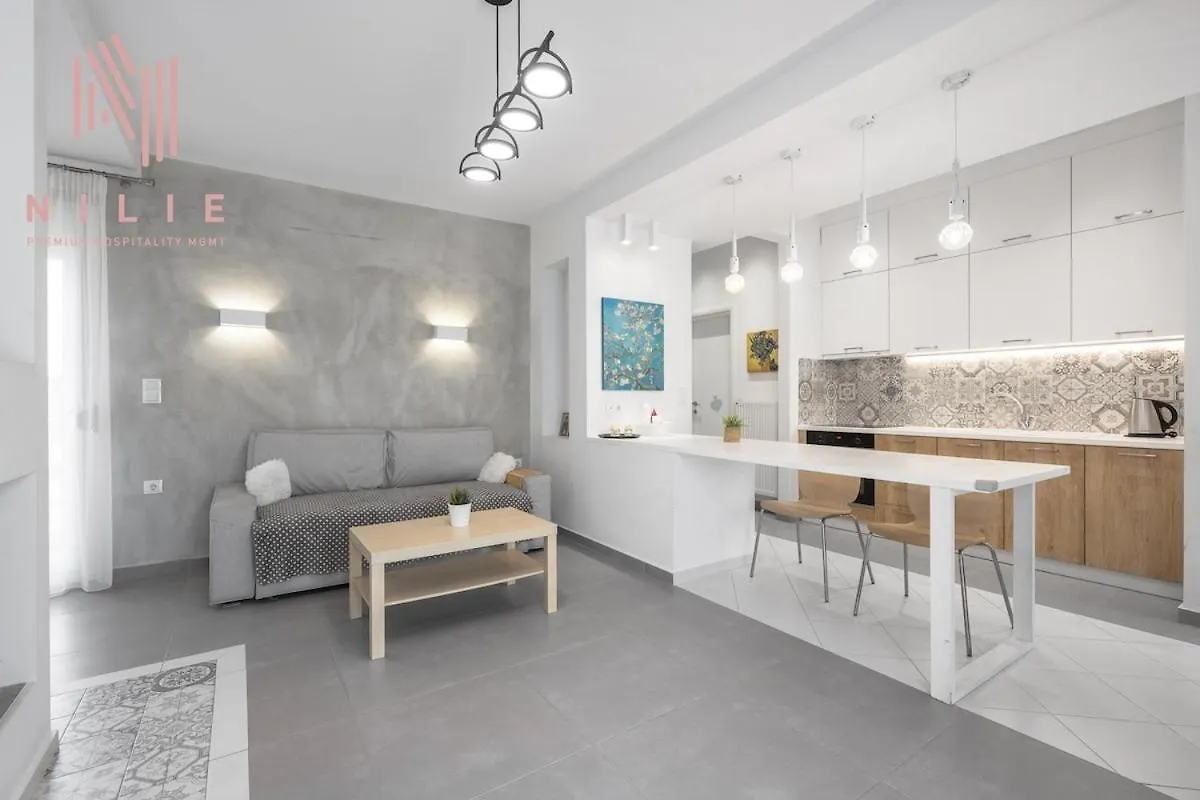 Contatos de Pendente, Nilie Hospitality Mgmt